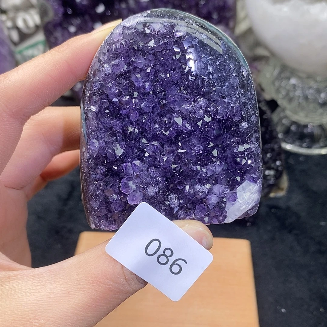 紫晶大型摆件（非配饰）未镶嵌