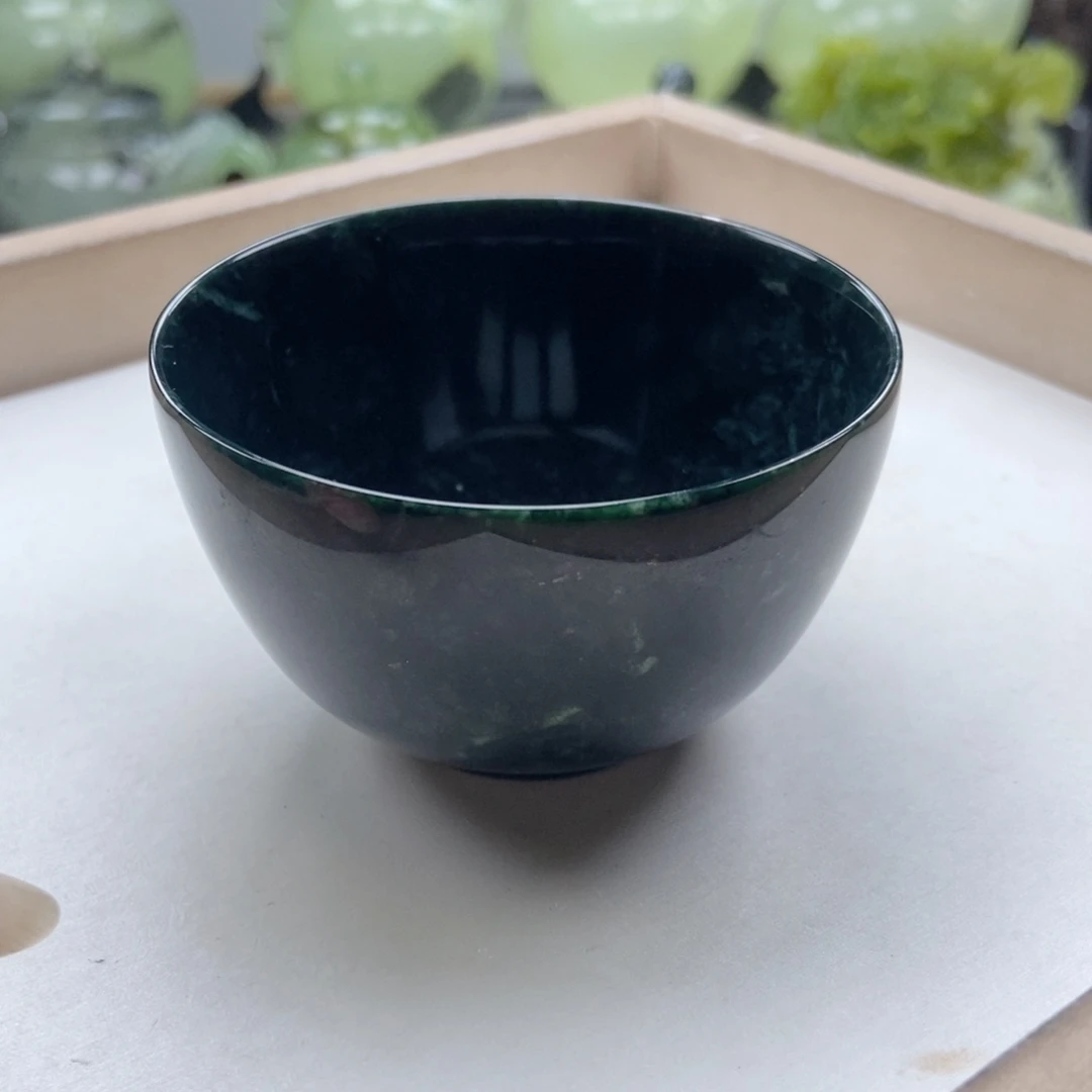 蛇纹石玉未镶嵌主人杯