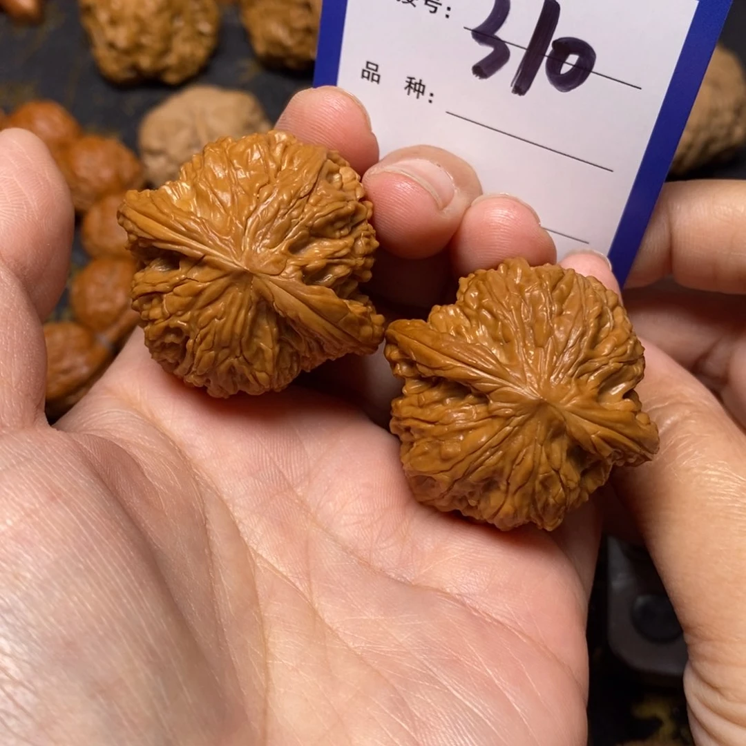 文玩核桃把件L***T磨盘全品38。 310