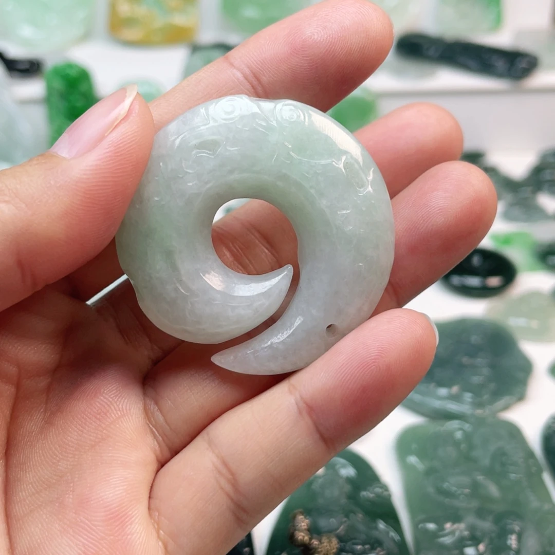 翡翠颈饰未镶嵌翡翠挂件