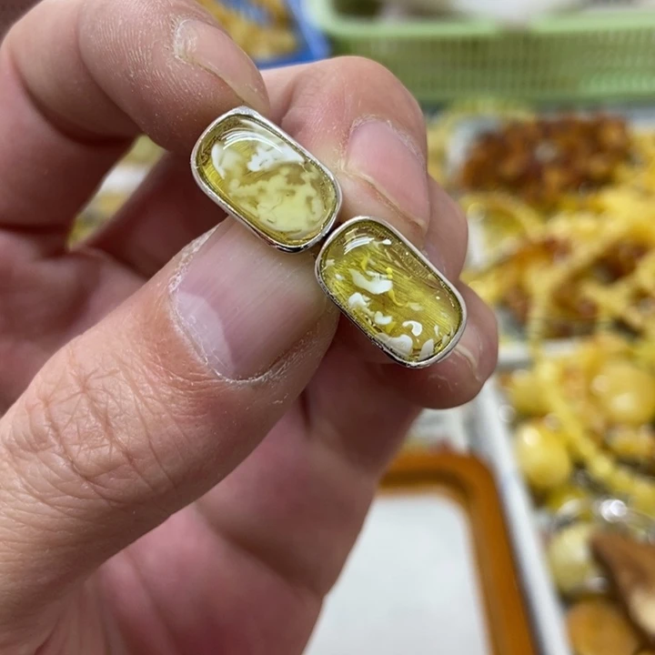 蜜蜡银S925镶嵌裸石耳钉