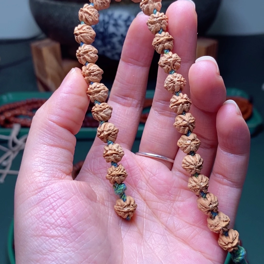 吊坠柏香籽/百香籽228彼岸花