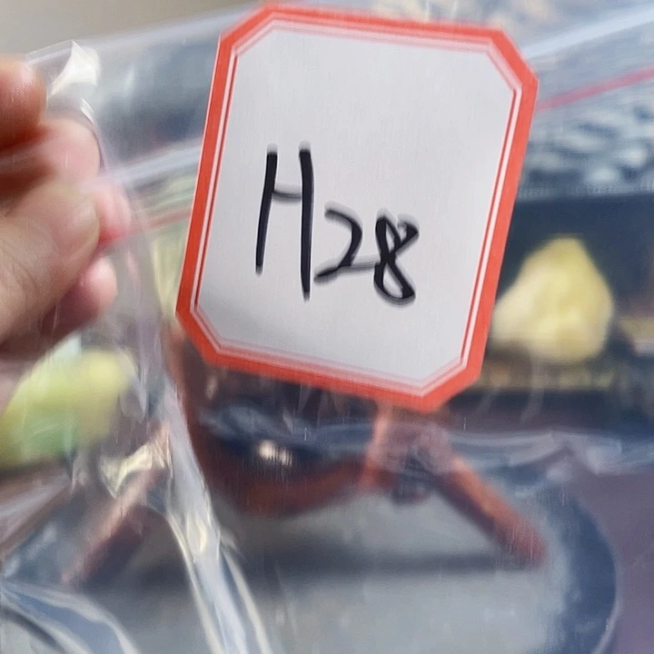 诚***信蛇纹石玉未镶嵌纯天然岫玉