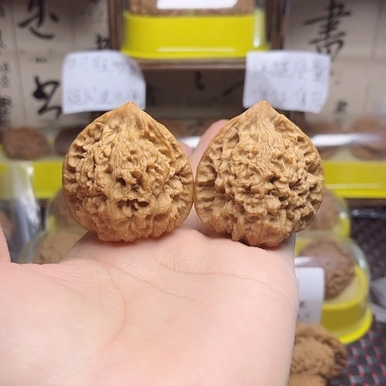 文玩核桃吊坠官帽