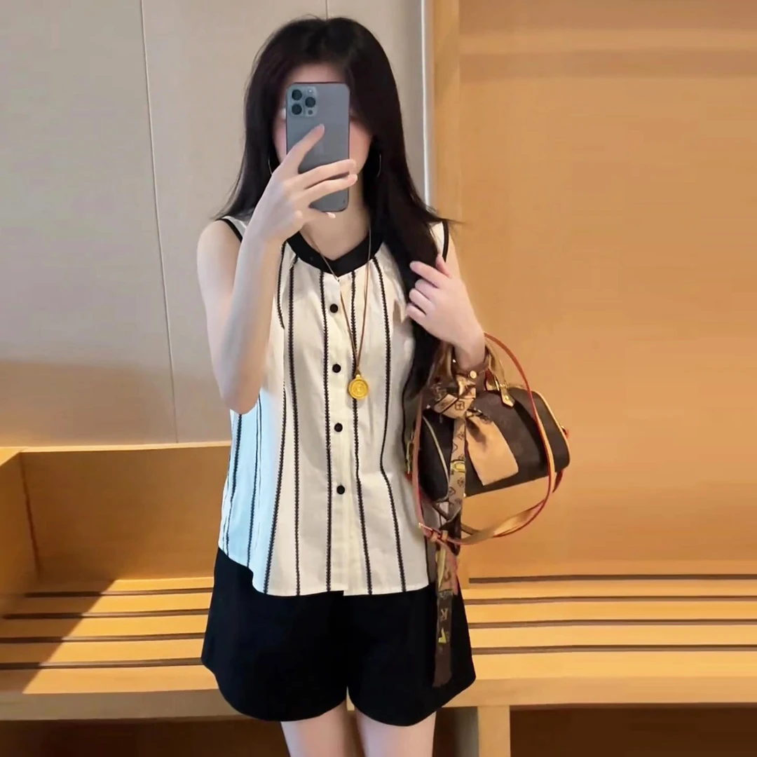 大码胖妹妹显瘦条纹无袖圆领衬衫女2025夏季遮肉撞色宽松背心上衣