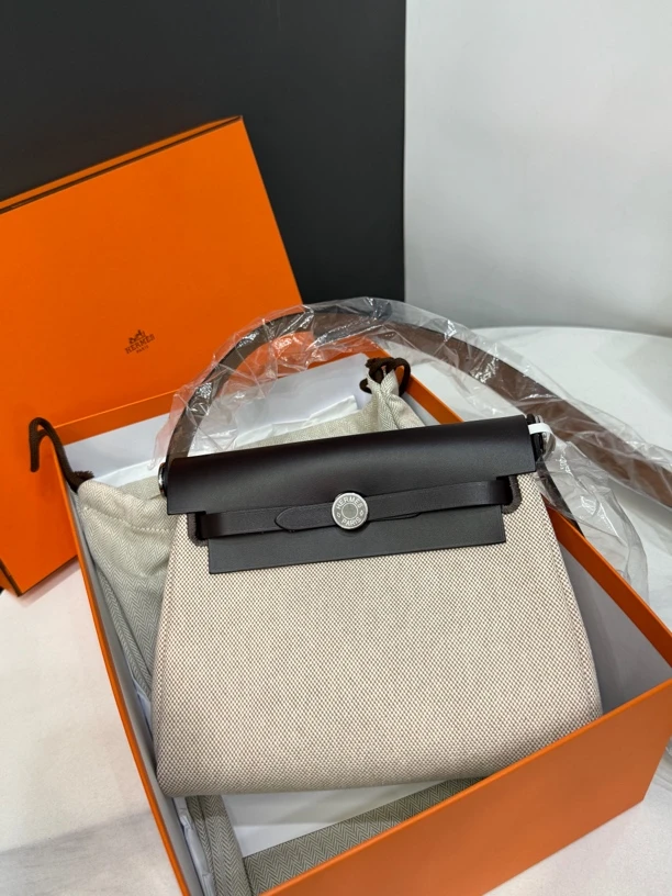 99新 Hermes/爱马仕 mini Herbag Zip单肩包K刻20cm/JJ5051101