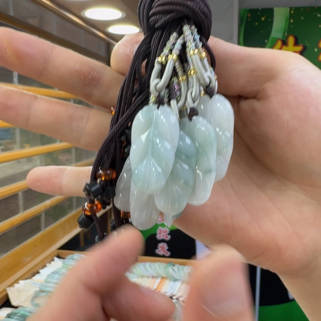 翡翠未镶嵌颈饰纯天然缅甸翡翠A货多样性发一