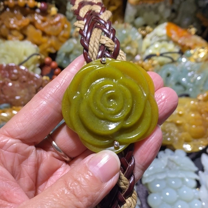 岫玉岫玉吊坠未镶嵌