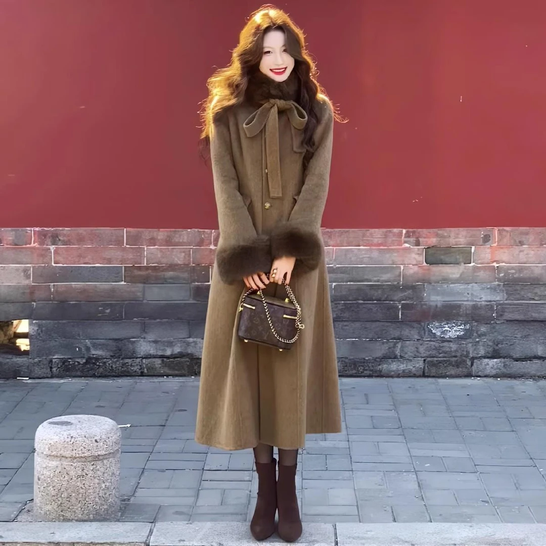 仿狐狸毛蝴蝶结系带毛呢外套女冬季新款小个子高级感时尚长款大衣