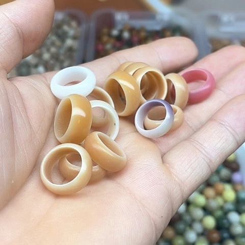 白玉菩提吊坠瑕疵跑环10