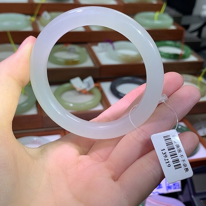 和田玉未镶嵌手镯54 和56 冰白