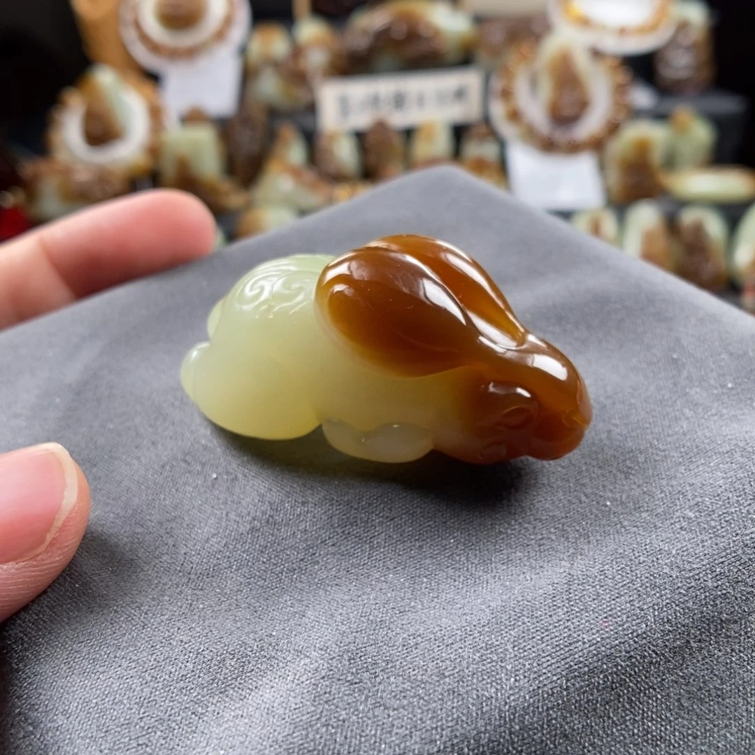 和田玉（糖玉）未镶嵌颈饰