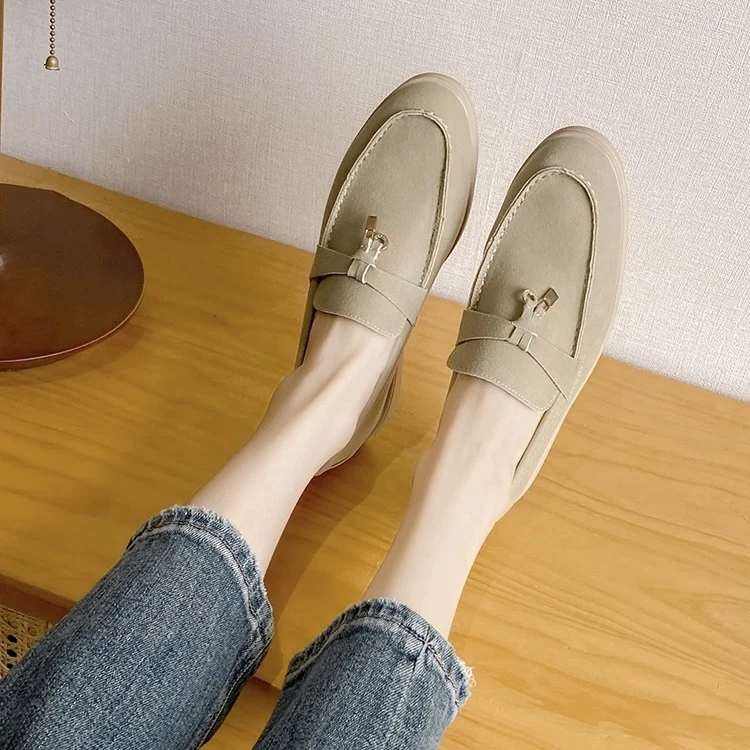 Jilly Nicole｜流苏锁扣圆头一脚蹬复古百搭春季平底乐福单鞋