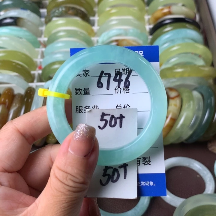 蛇纹石玉未镶嵌手镯6746