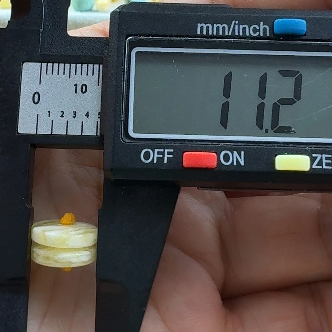 蜜蜡未镶嵌裸石22