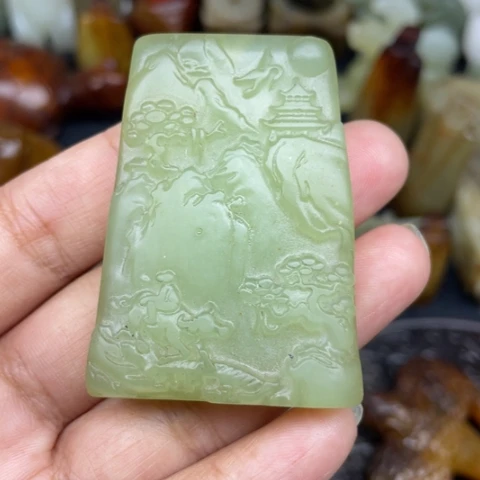 蛇纹石玉未镶嵌颈饰53