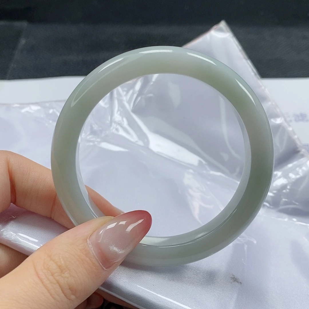 【闪购商品】翡翠手镯未镶嵌388号