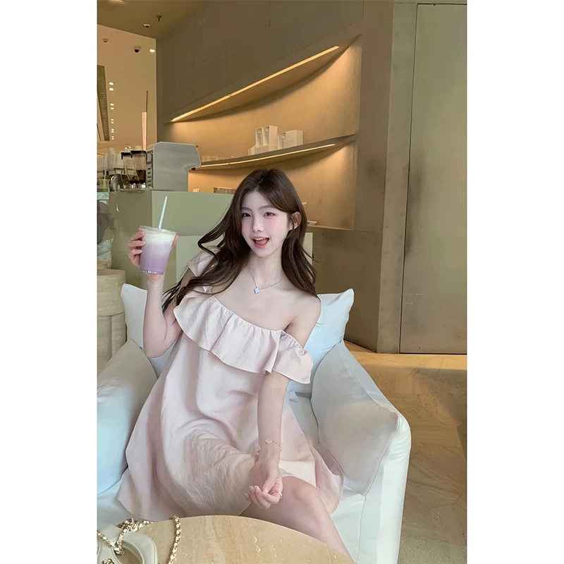 法式纯欲甜美小个子粉色斜肩连衣裙女夏季温柔风茶歇仙气A字短裙