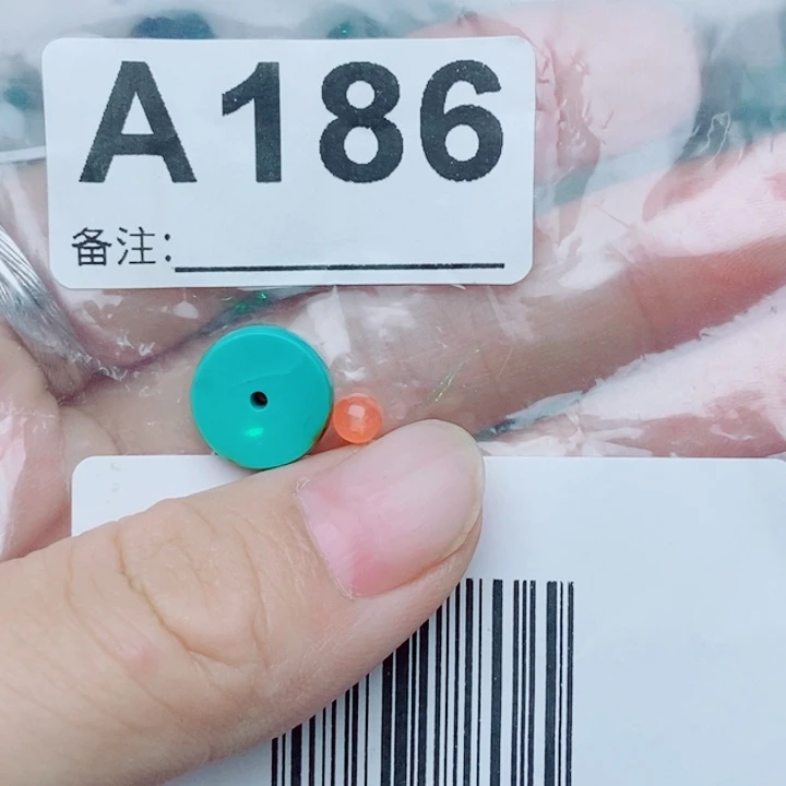 南红玛瑙未镶嵌珠宝奇石