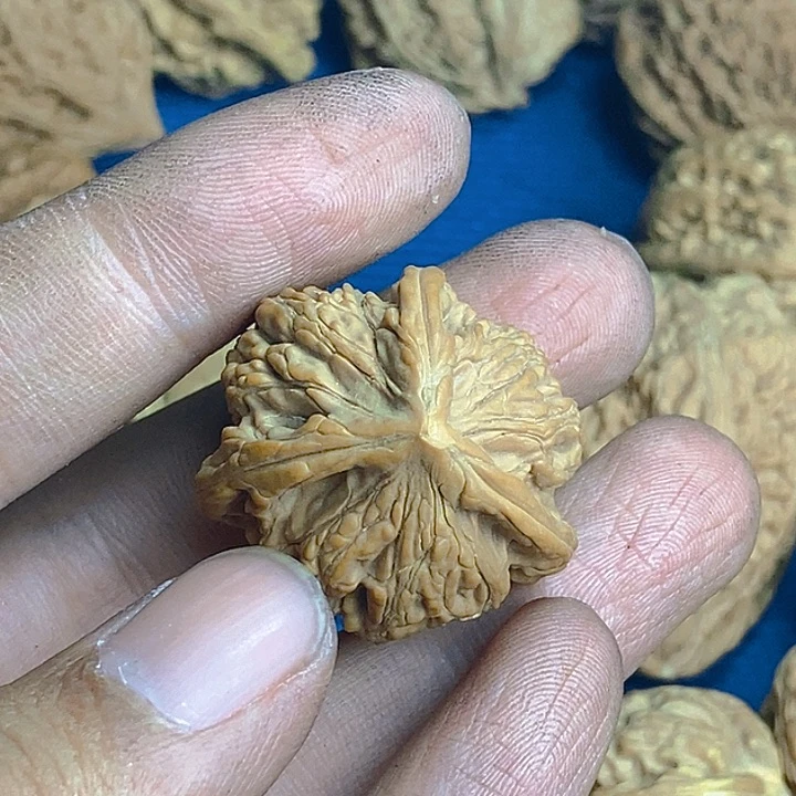 核桃手串/手链蜗***桃虎头三棱