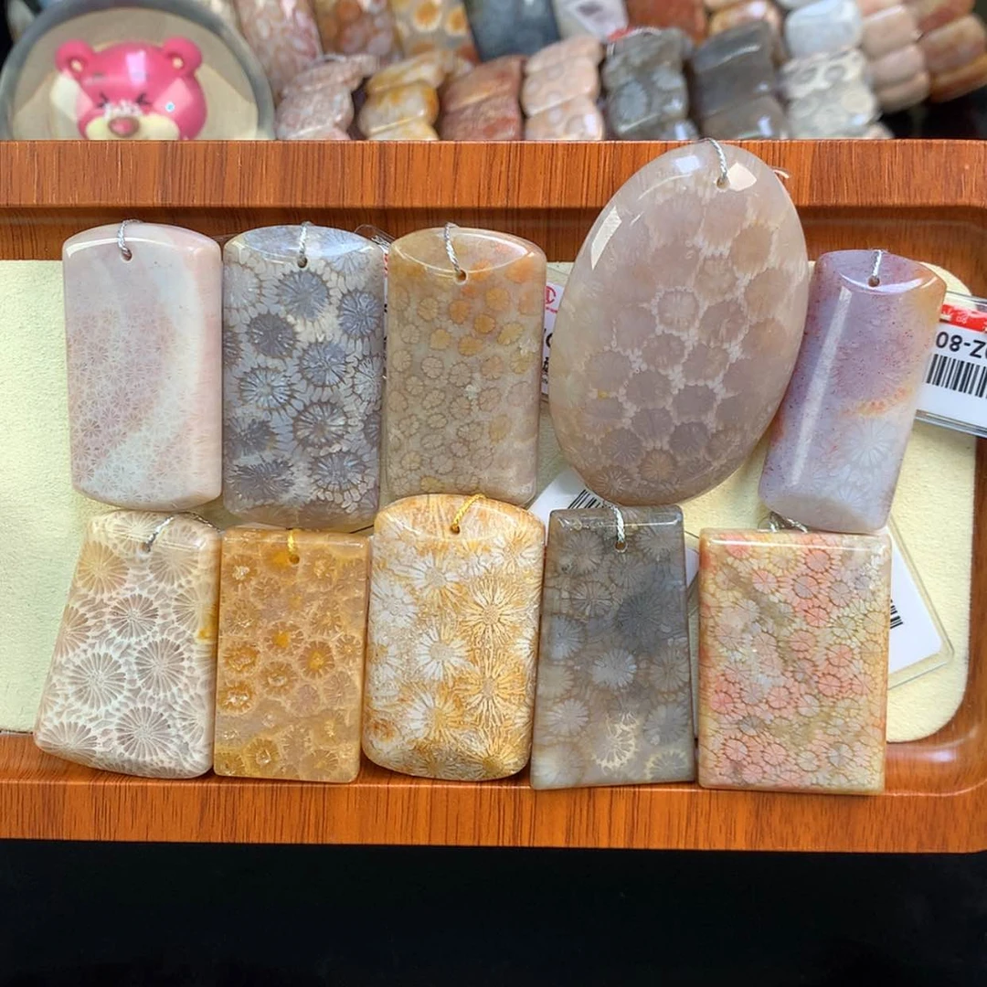 【闪购商品】颈饰未镶嵌硅化珊瑚（珊瑚玉）105号单价80一颗可挑选