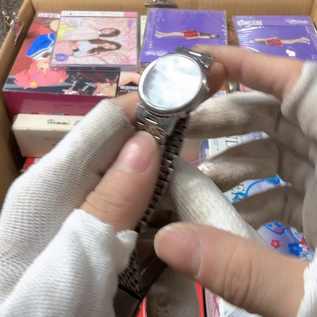 懂****有中古商品，瑕疵品，不保好坏。607