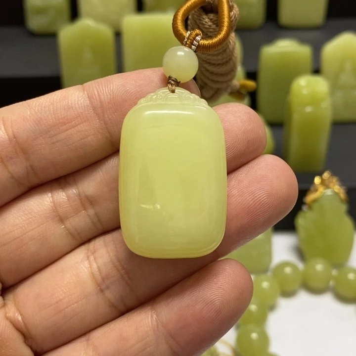 和田玉未镶嵌吊坠(不含链)