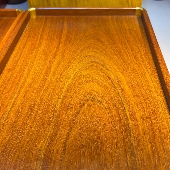目***识茶盘。