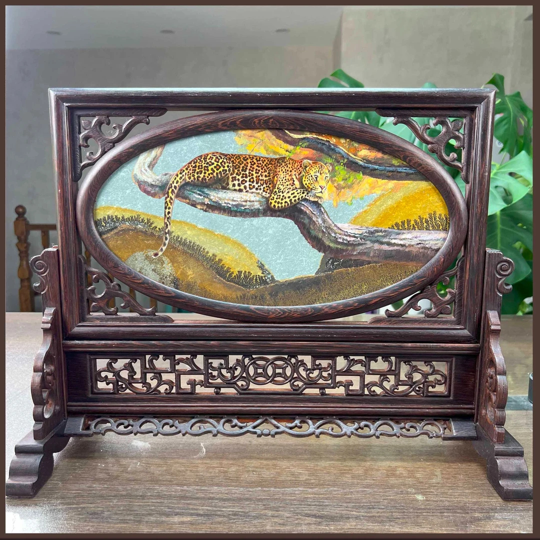 《金钱豹》48cmX37cm松花石手绘屏风画摆件
