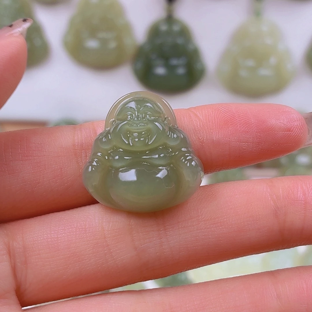 心***心和田玉未镶嵌颈饰