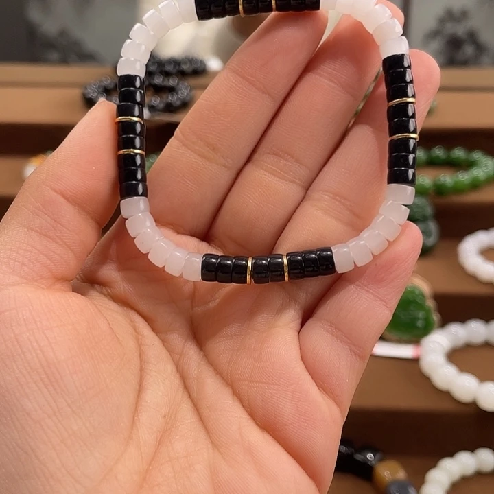 和田玉未镶嵌手串