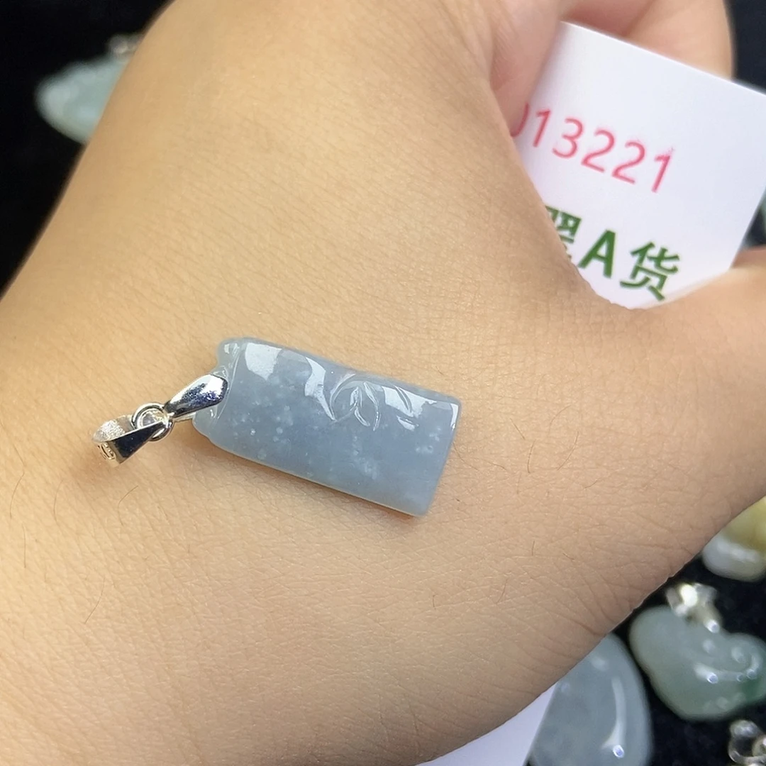 翡翠未镶嵌颈饰天然