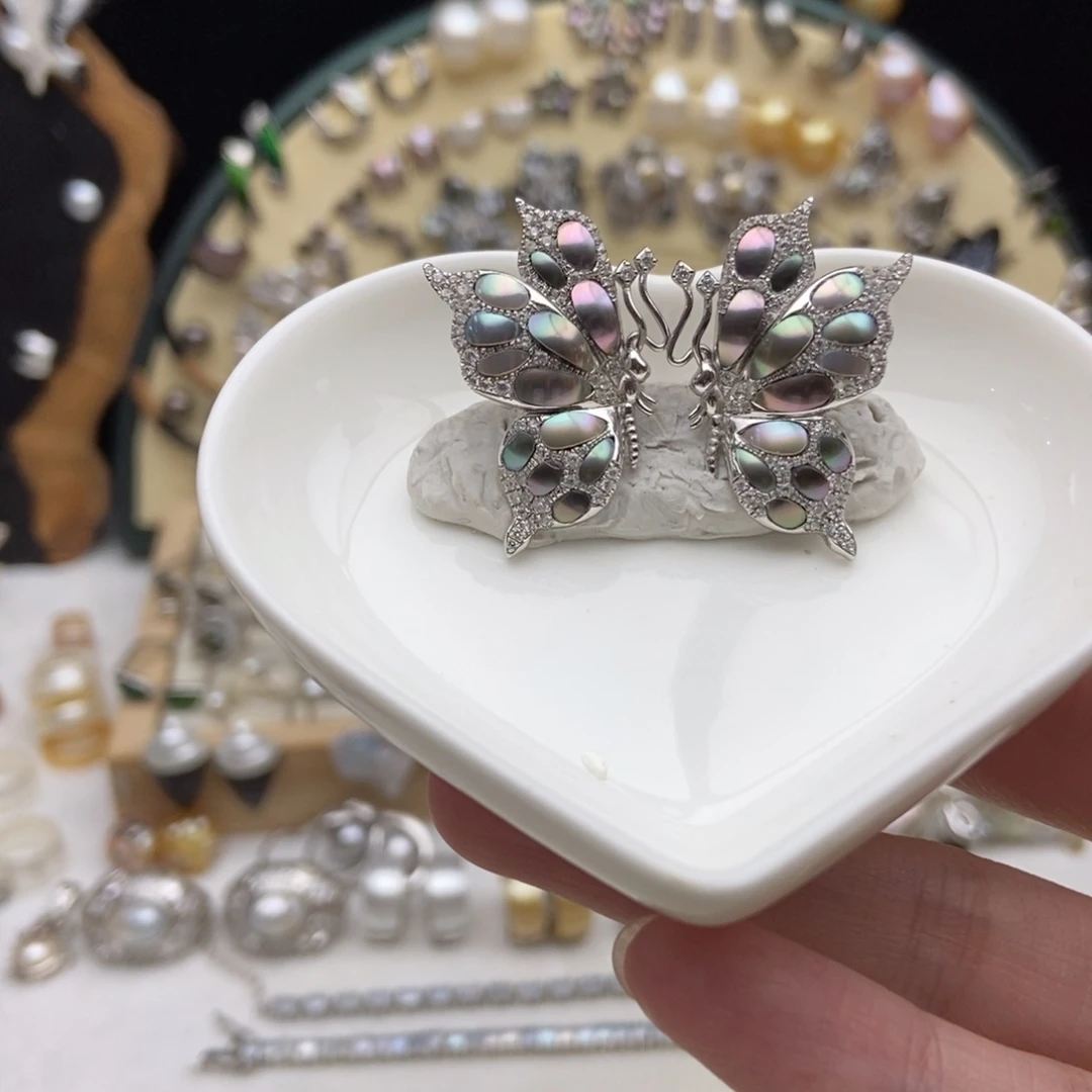 海水珍珠银S925镶嵌画框蝴蝶耳钉