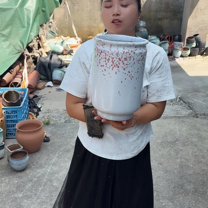 口20高30一个盆子。