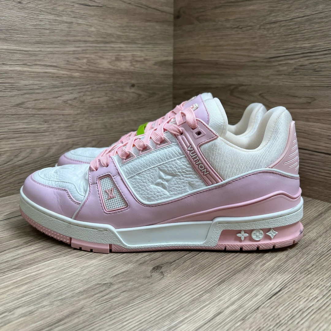 99新 LouisVuitton/路易威登 Trainer 白粉压纹板鞋 41码