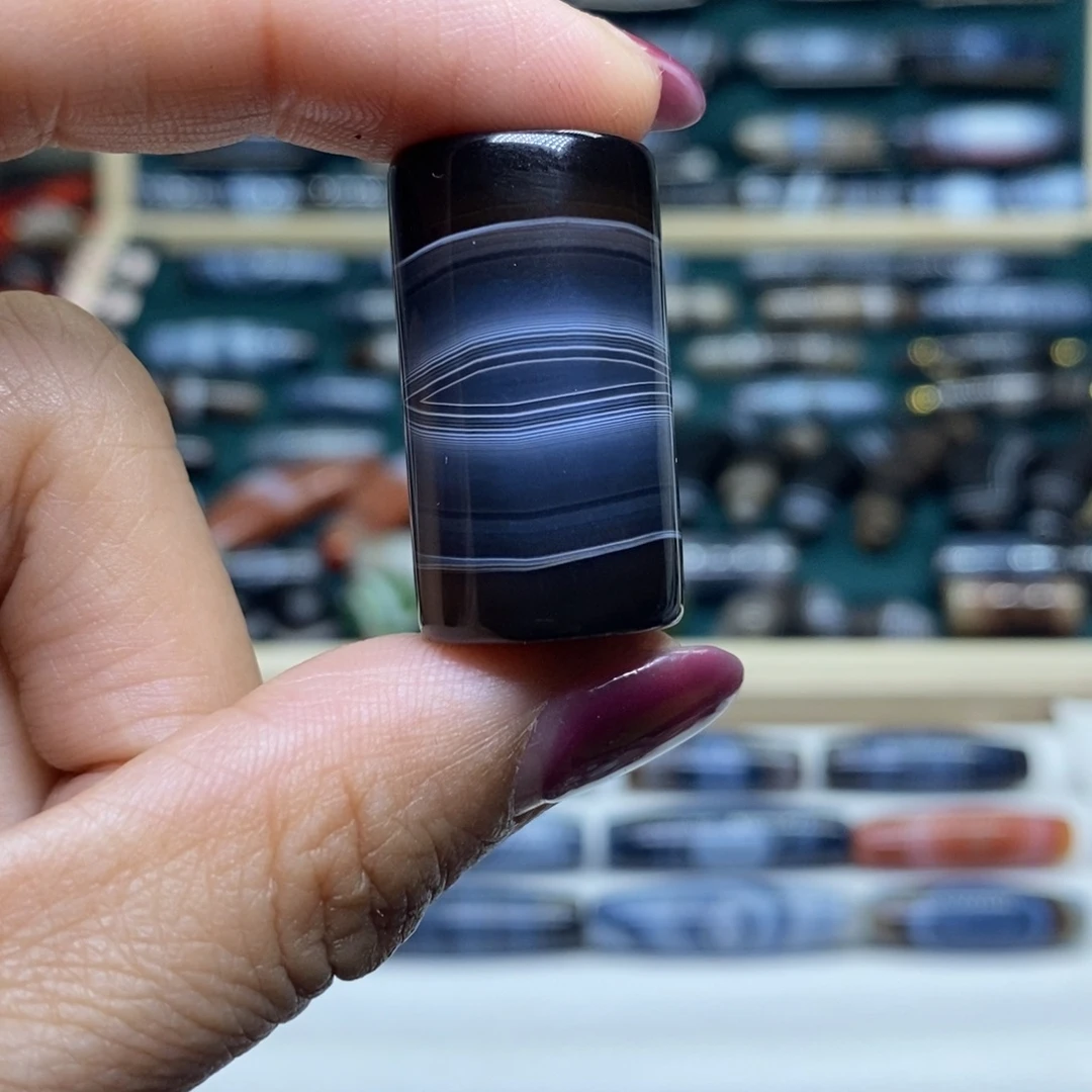 大***鱼玛瑙/玉髓未镶嵌珠宝半成品