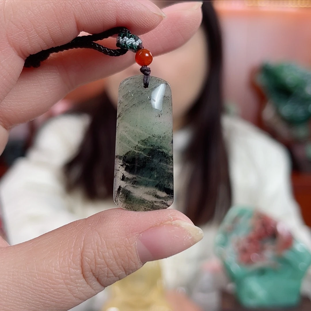 密玉（石英质玉）颈饰未镶嵌