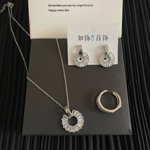 铜合金项链 如饰 新款圆圈透亮三件套首饰简约百搭气质