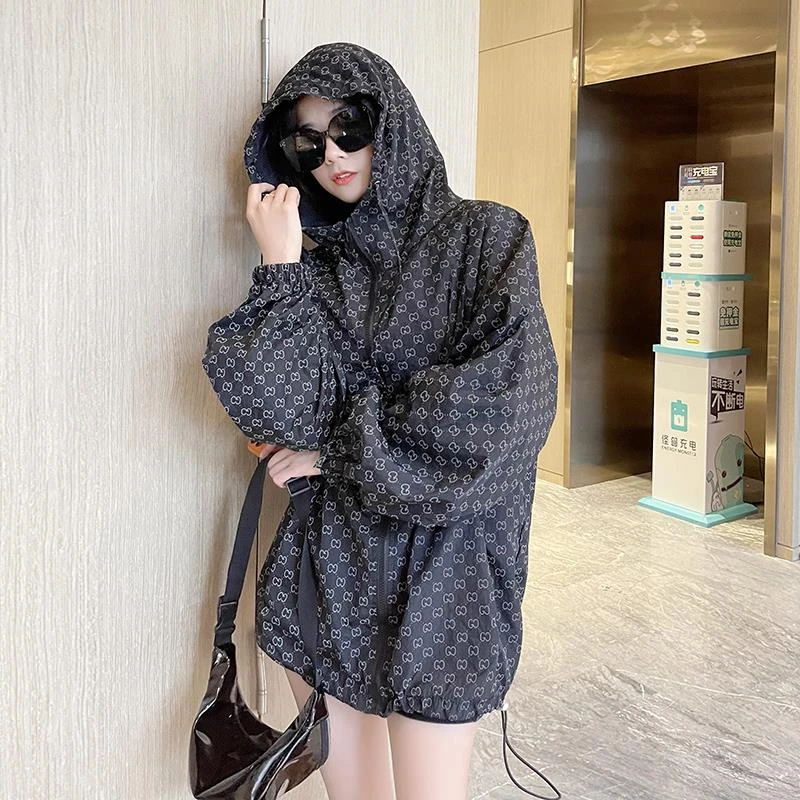 品牌折扣防晒衣女夏季2024新款薄款透气防紫外线宽松大码情侣外套