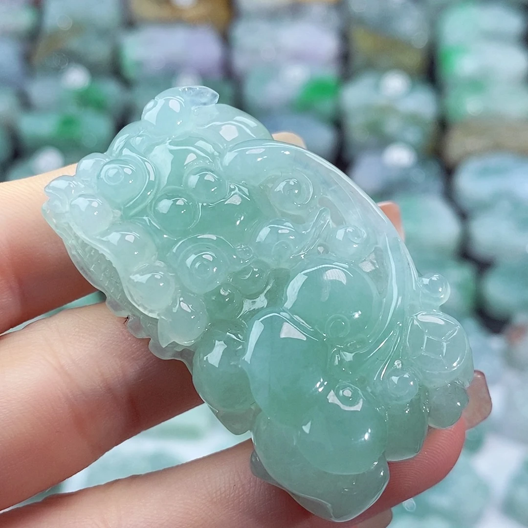 颈饰未镶嵌翡翠天然