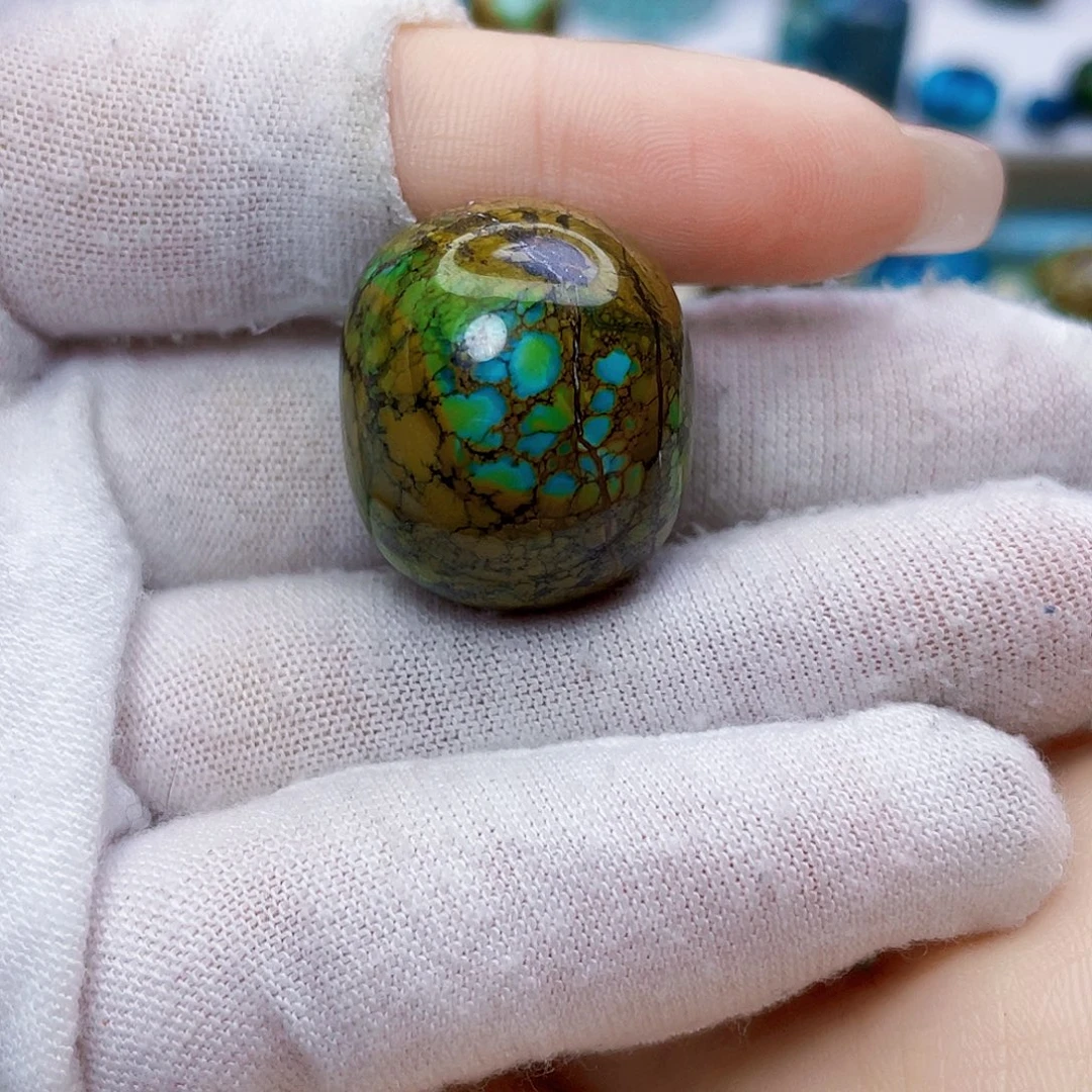 绿松石未镶嵌饰品