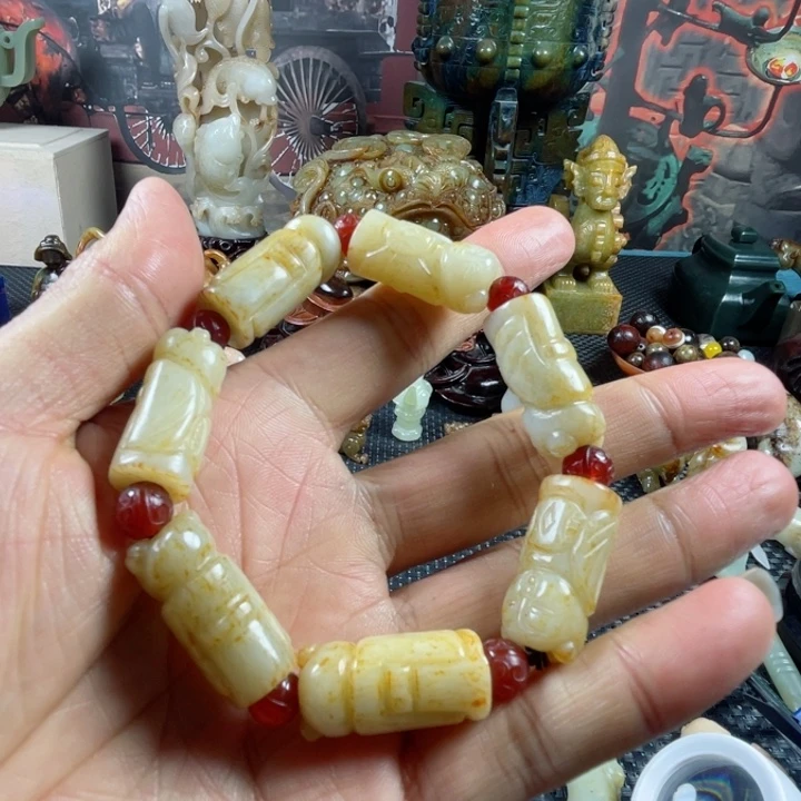 和田玉颈饰未镶嵌