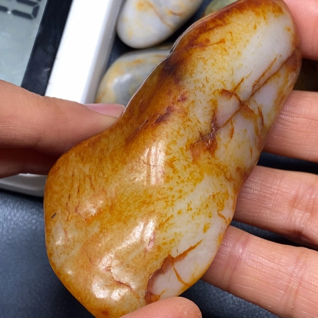 和田玉（糖玉）未镶嵌挂件