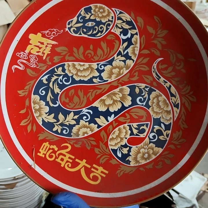 瓷片陶瓷盘子碗啥都有