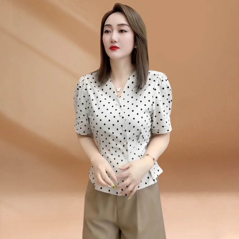 夏季波点v领法式独特别致漂亮显瘦短袖衬衫女大码胖mm泡泡袖上衣