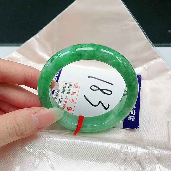 未镶嵌手镯翡翠翡翠手镯