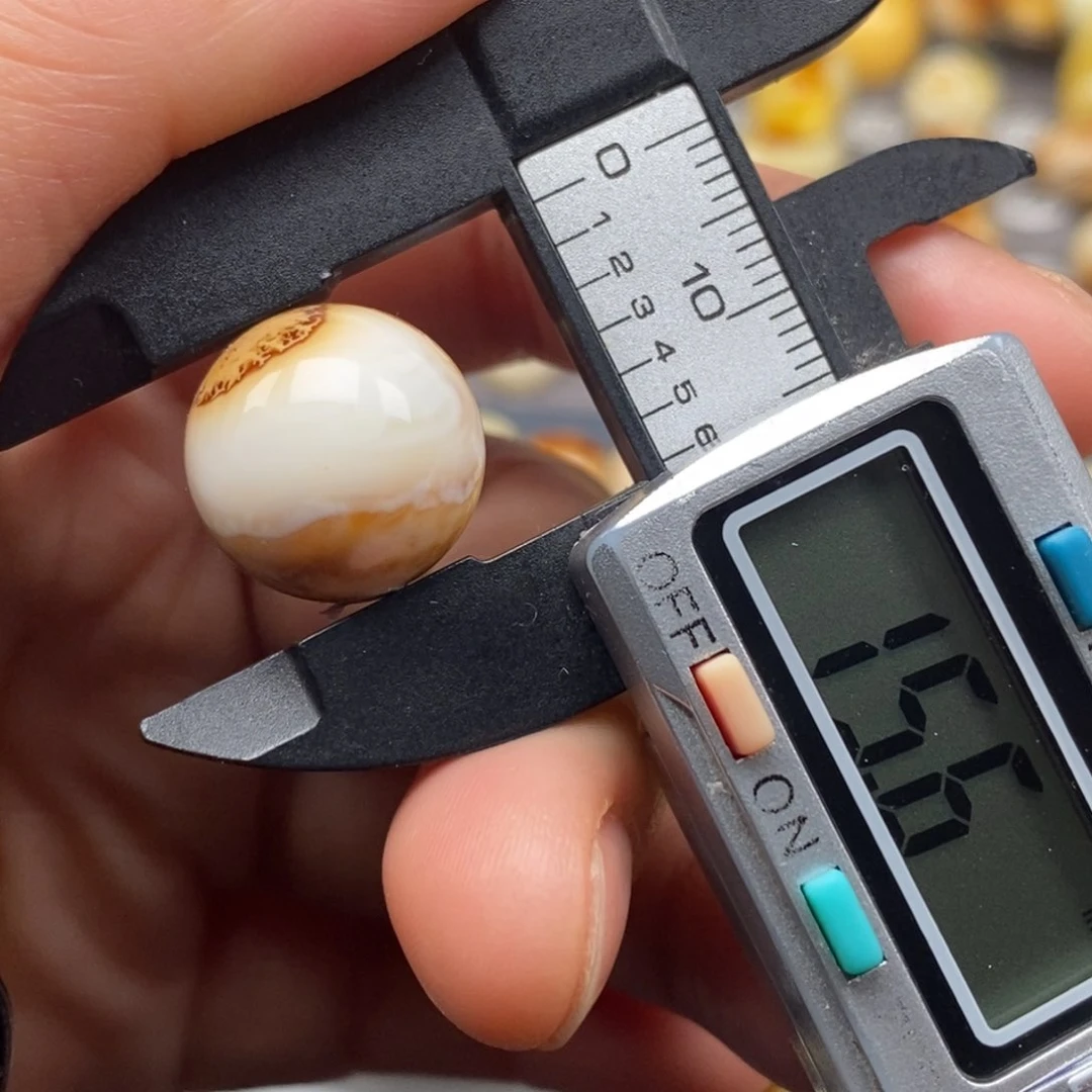 未镶嵌琥珀戒指圆珠