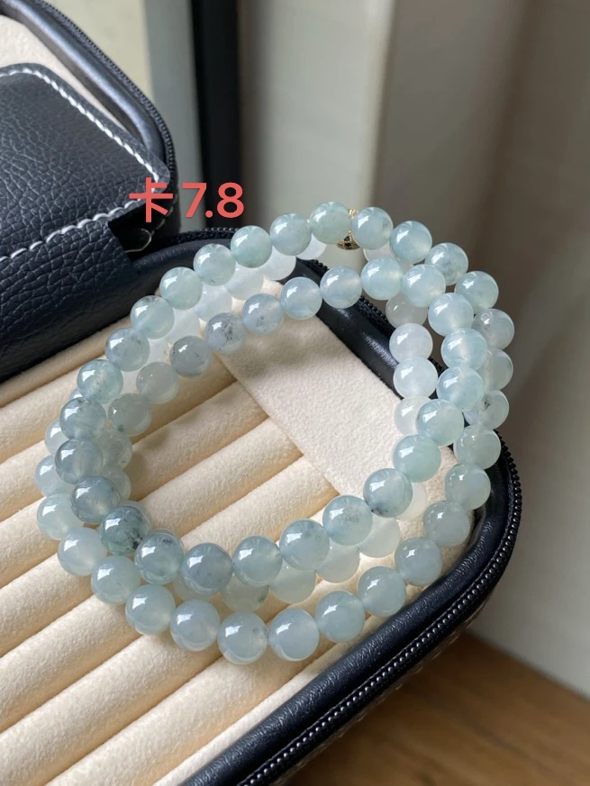 卡7.8 糯冰胶 渐变蓝底撒乌鸡 冰胶感满满透绳 缅甸天然A货翡翠