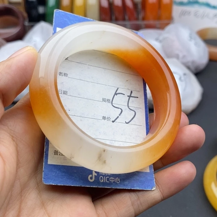 石英质玉未镶嵌手镯