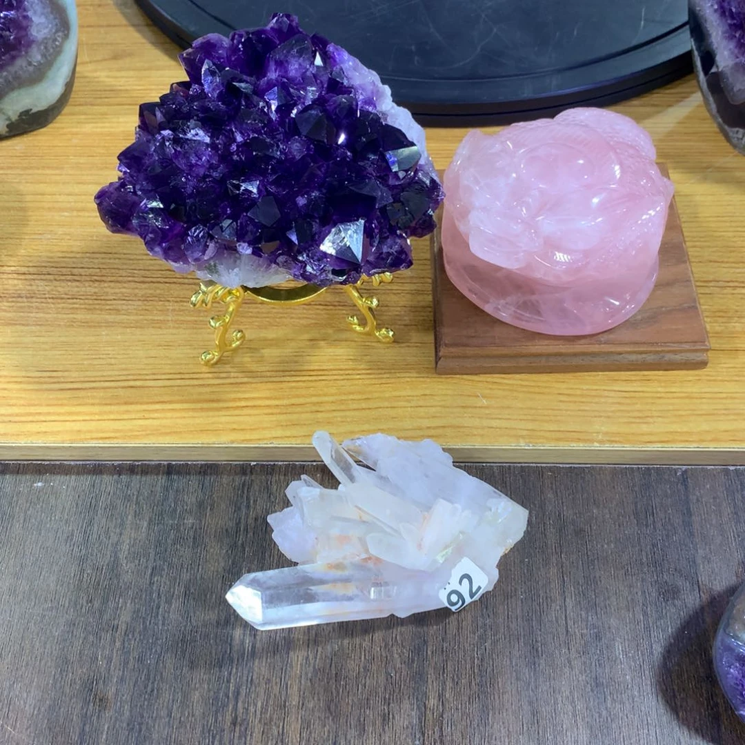 摆件婷未镶嵌水晶上***?